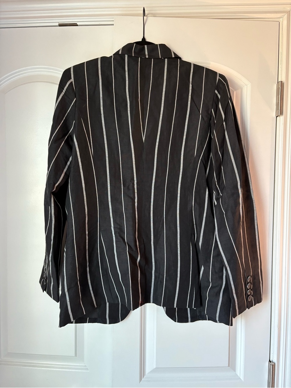 Blazer - Picture 4 of 4